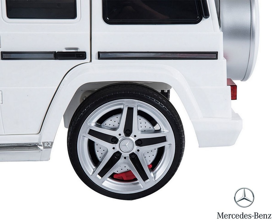 Электромобиль DMD-G55 Mercedes-Benz AMG NEW Version 12V R/C silver с резиновыми колесами